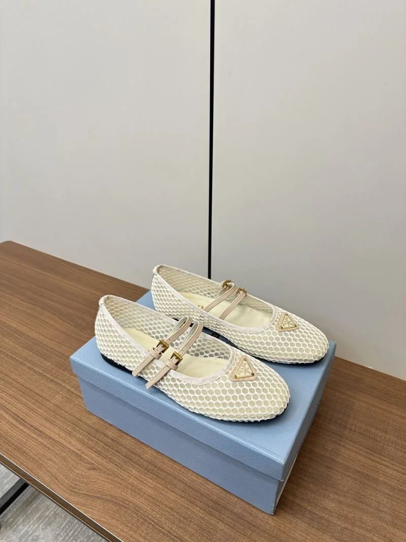 Prada Flat Shoes Versatile 34878