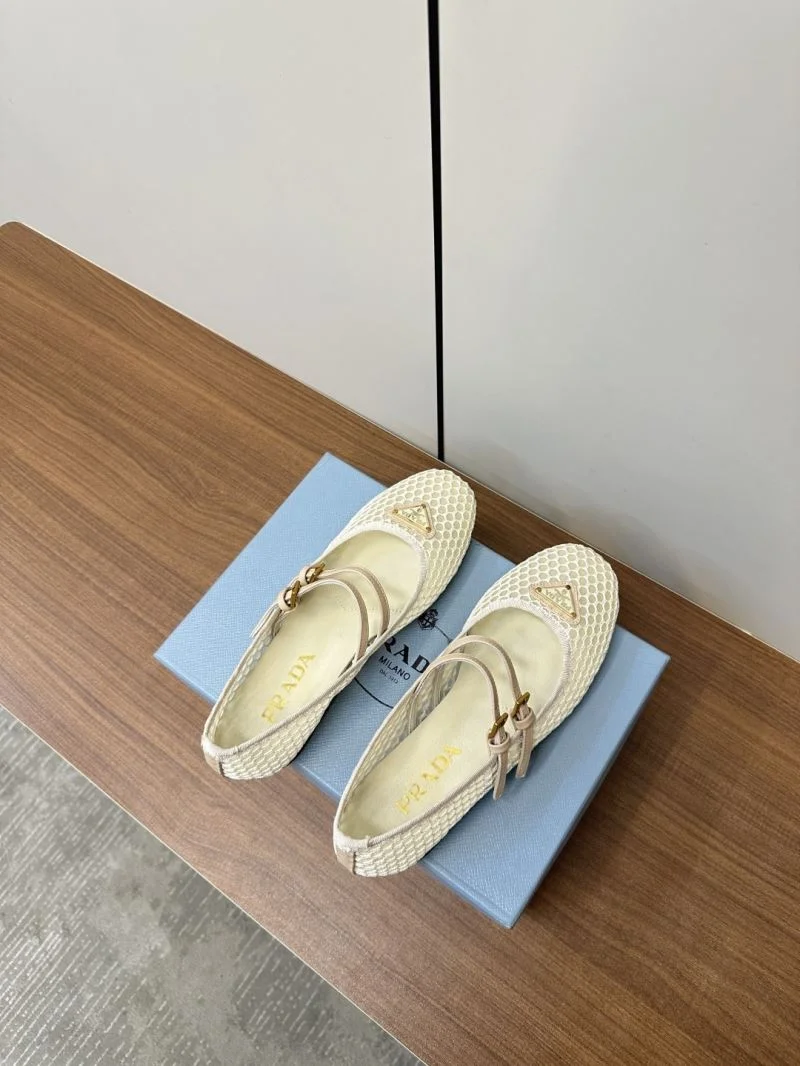 Prada Flat Shoes Versatile 34878
