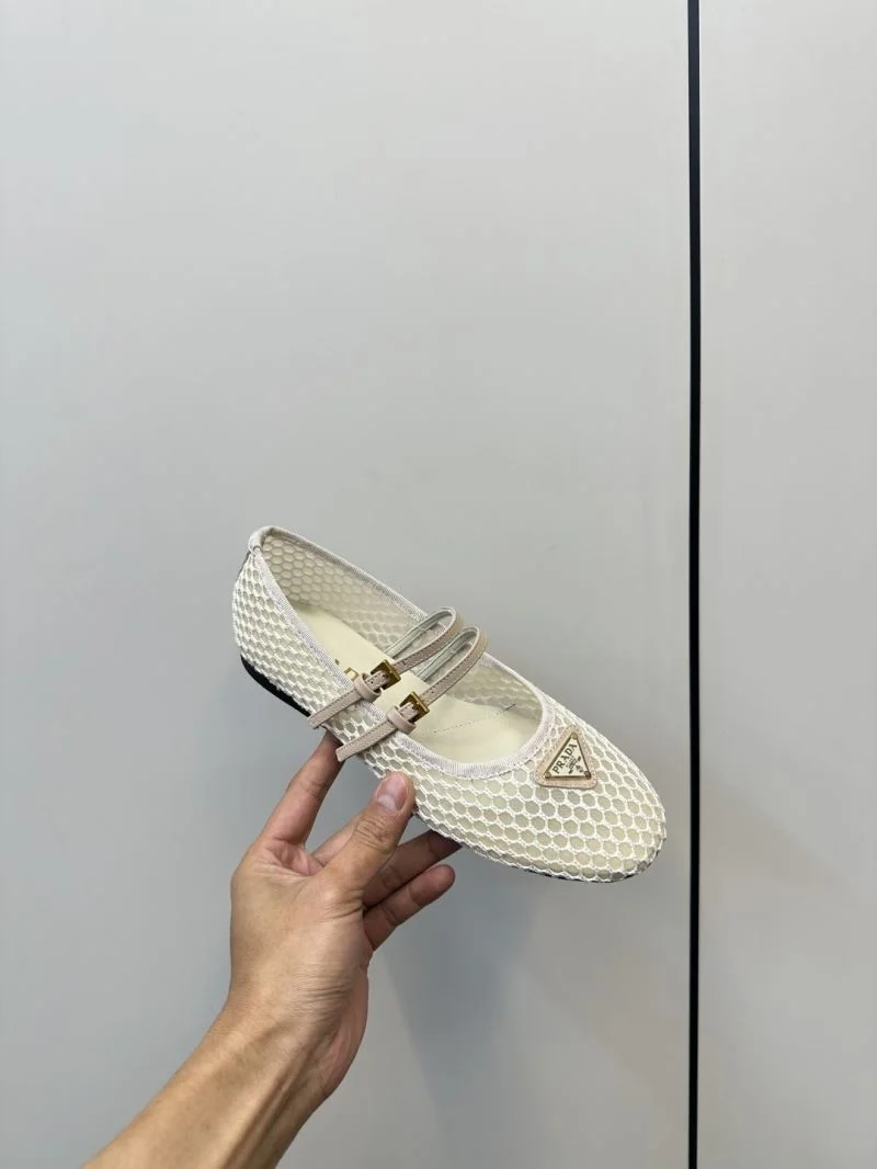Prada Flat Shoes Versatile 34878