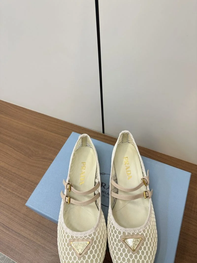 Prada Flat Shoes Versatile 34878