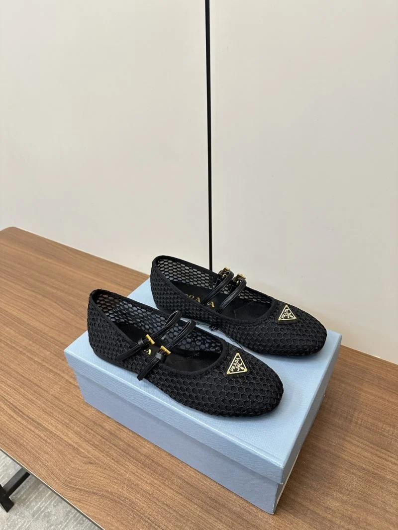NewStyle Prada Flat Shoes 34887