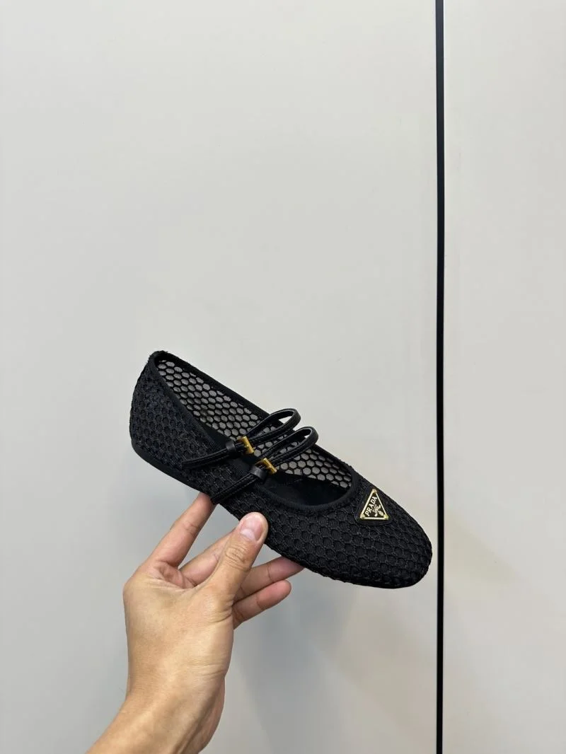 NewStyle Prada Flat Shoes 34887