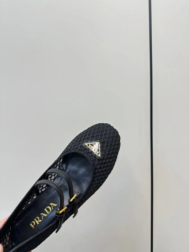 NewStyle Prada Flat Shoes 34887