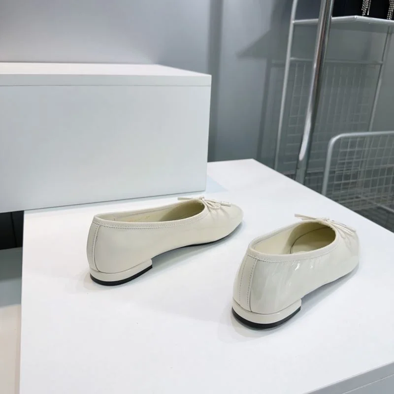 Tailored Prada Flat Shoes 34874