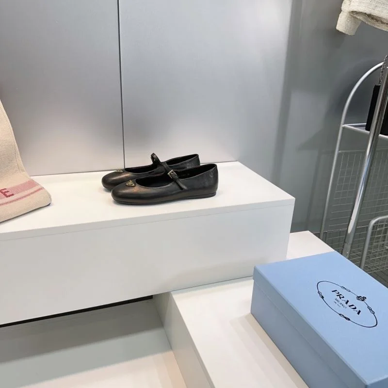 Modern Prada Flat Shoes 34863
