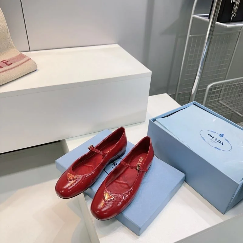 Prada Flat Shoes FashionForward 34868