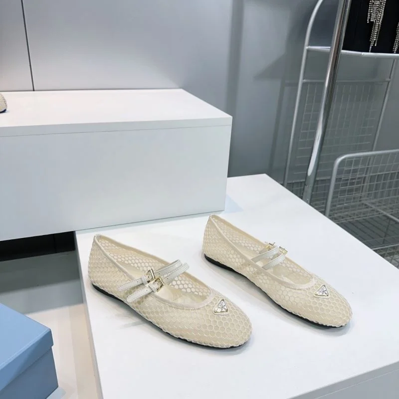 Prada Flat Shoes WaterResistant 34865