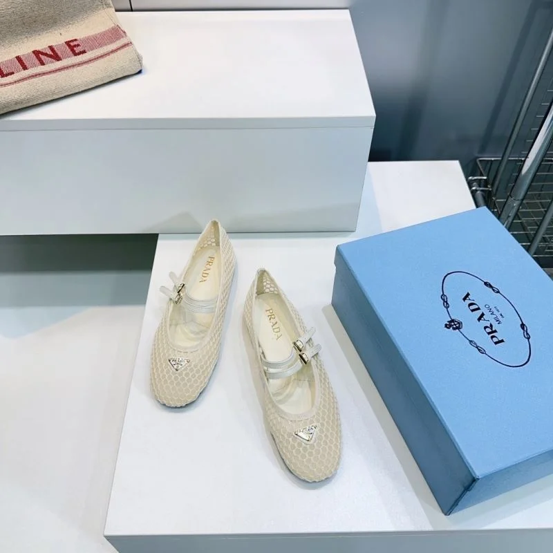 Prada Flat Shoes WaterResistant 34865