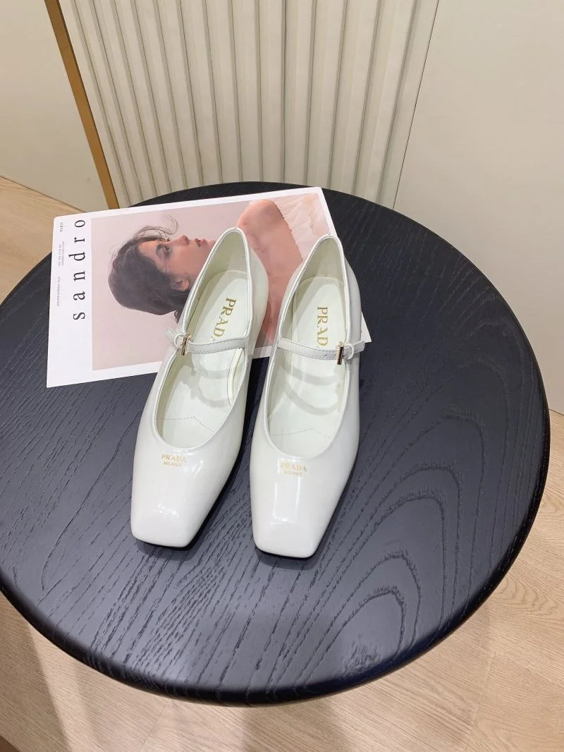 Prada Flat Shoes Comfortable 34257