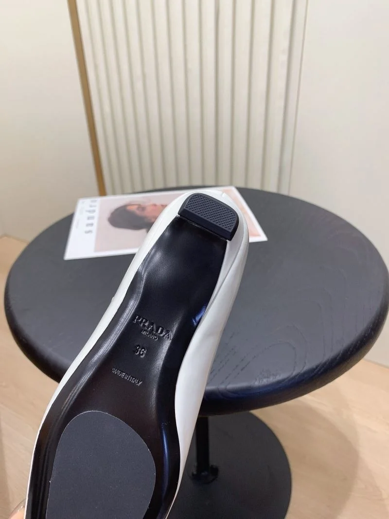 Prada Flat Shoes Comfortable 34257