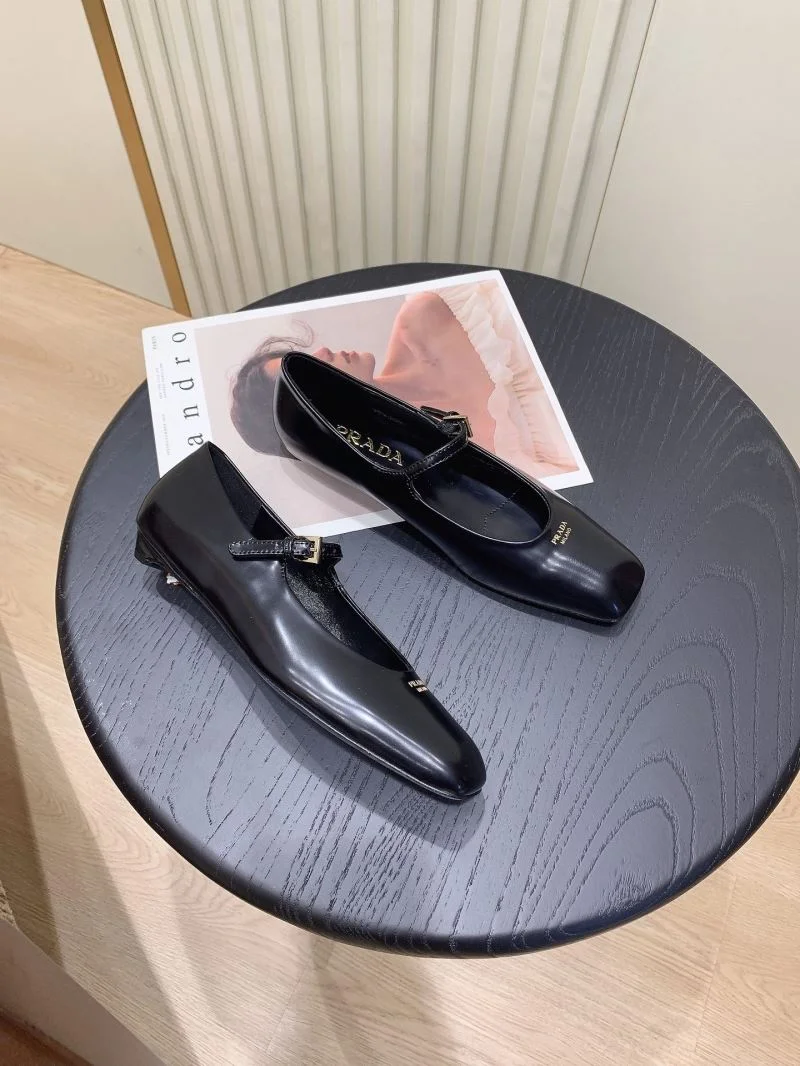 Prada Flat Shoes OdorResistant 34247