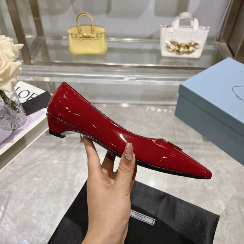Timeless Prada Flat Shoes 34245