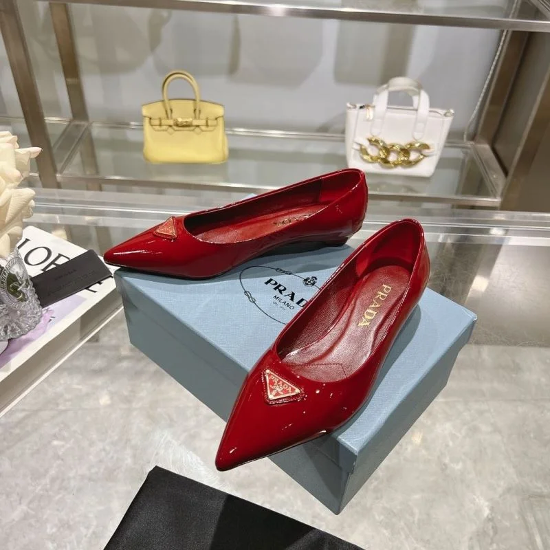 Timeless Prada Flat Shoes 34245