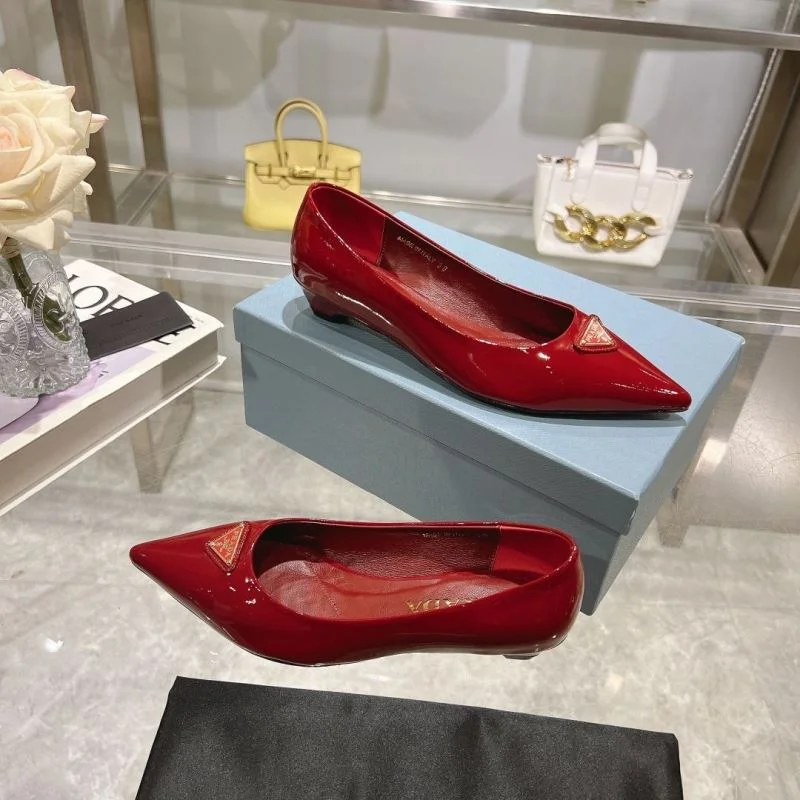 Timeless Prada Flat Shoes 34245