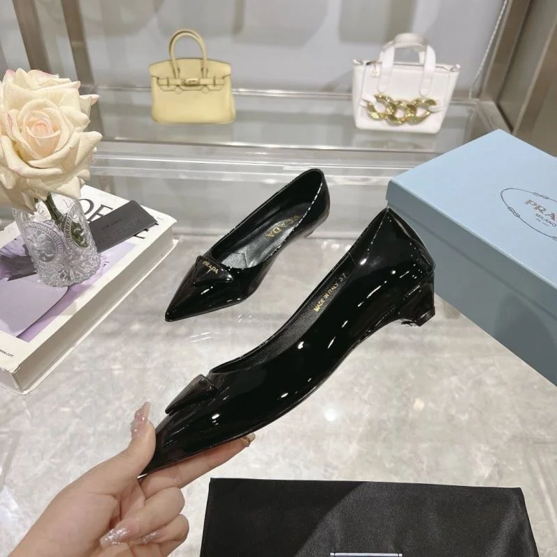 Prada Flat Shoes OnTrend 34240