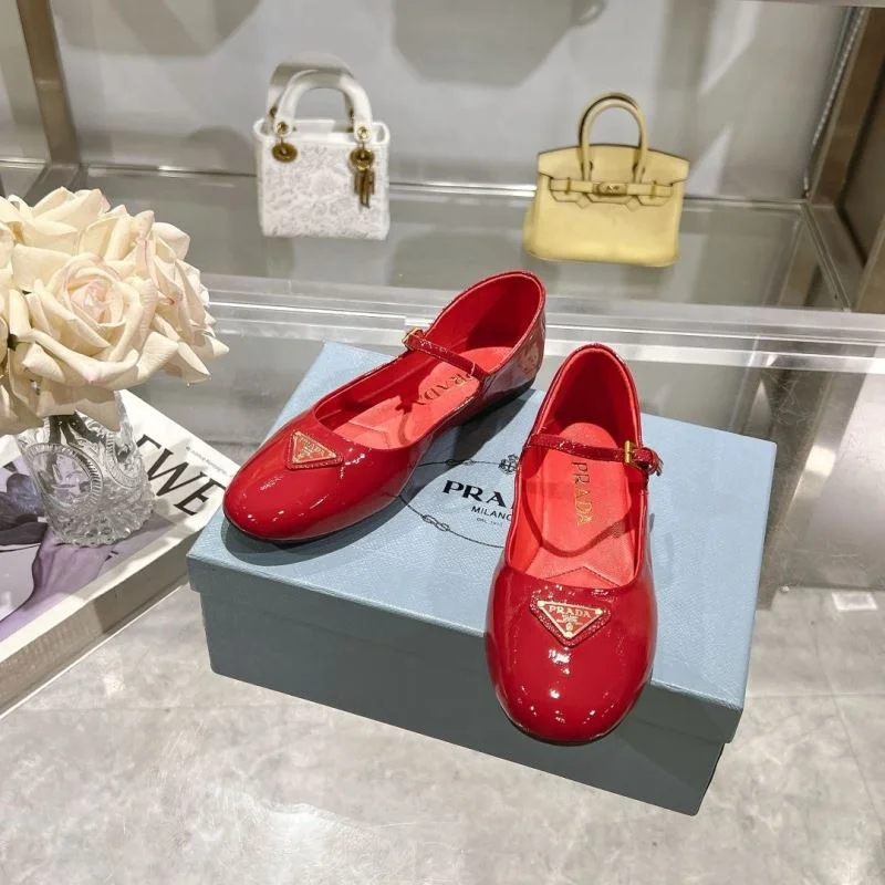 Compact Prada Flat Shoes 34239