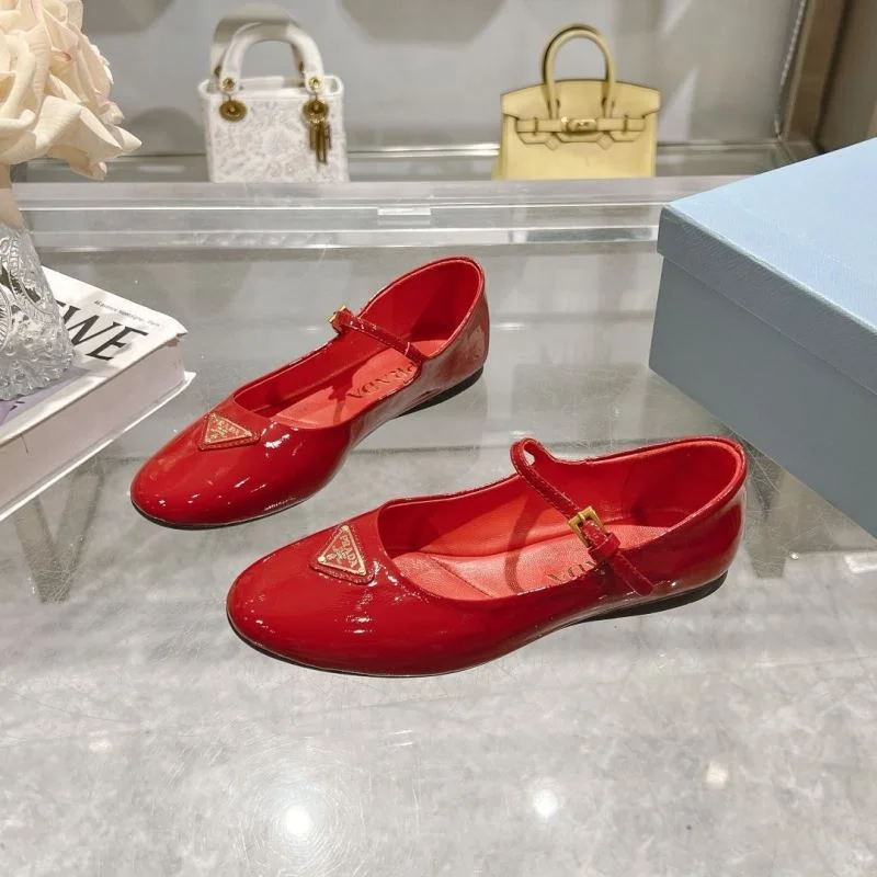 Compact Prada Flat Shoes 34239