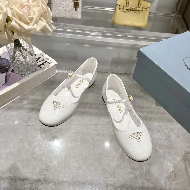 Prada Flat Shoes Bright 34234