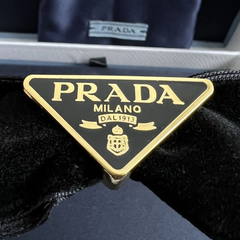 UrbanChic Prada Hairpins 209107
