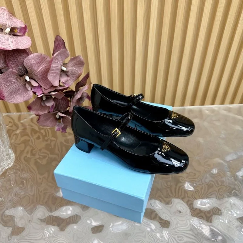 Prada Heeled Shoes Casual 35193