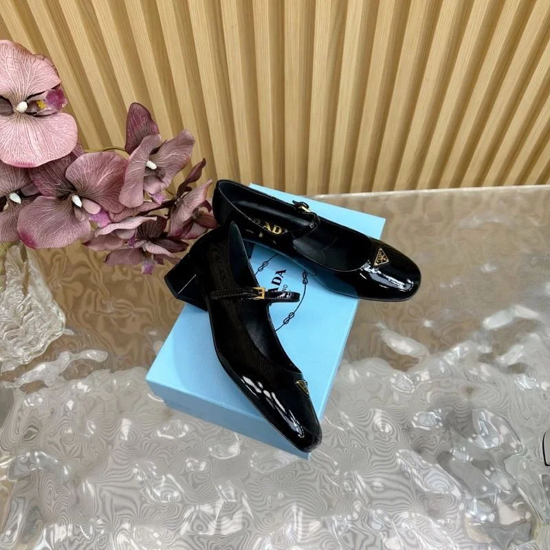 Prada Heeled Shoes Casual 35193