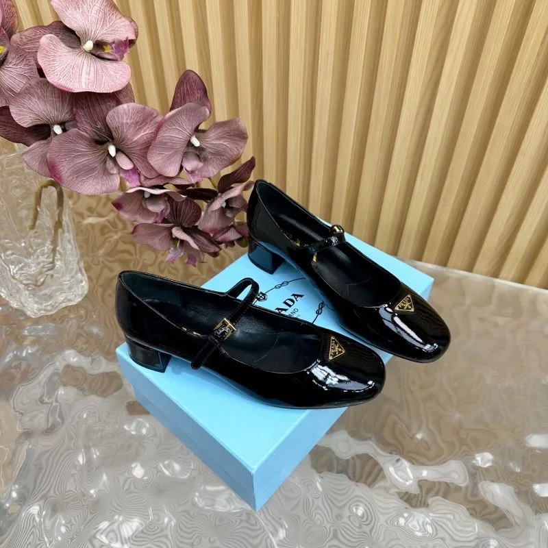 Prada Heeled Shoes Casual 35193