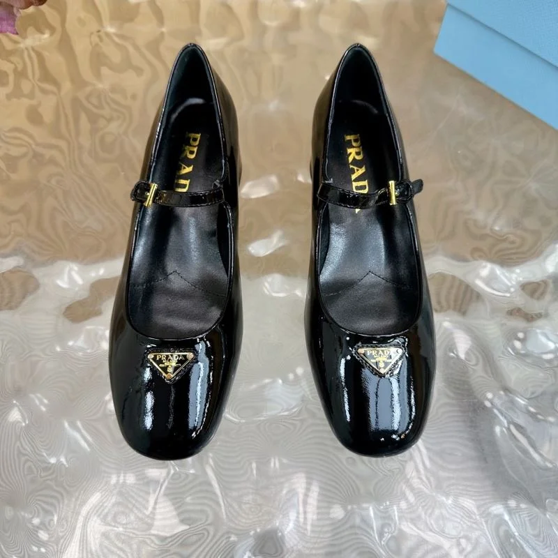 Prada Heeled Shoes Casual 35193