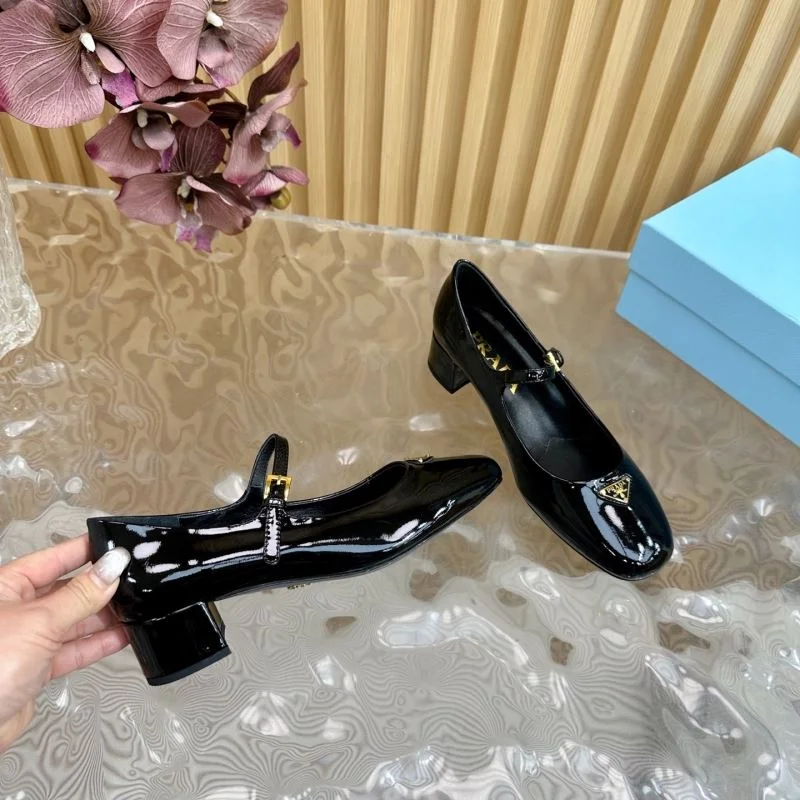 Prada Heeled Shoes Casual 35193