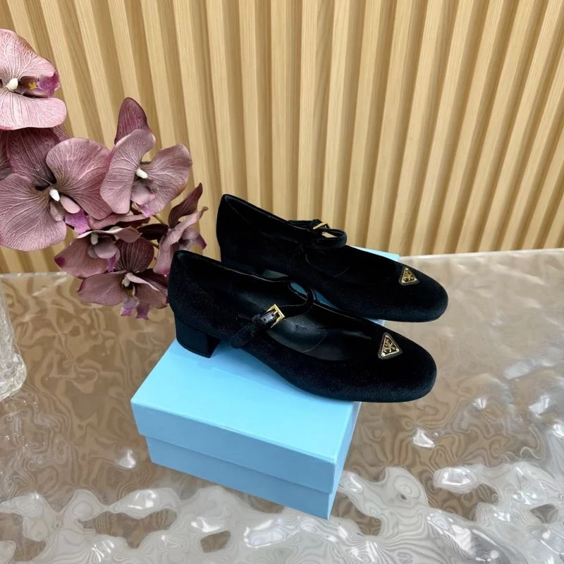 Prada Heeled Shoes Compact 35179