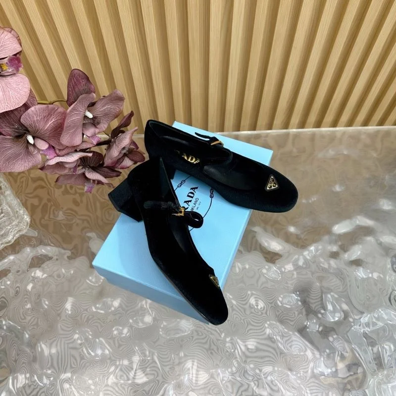 Prada Heeled Shoes Compact 35179
