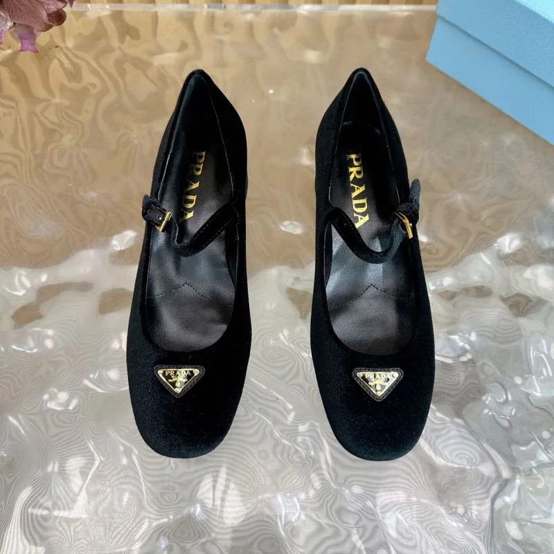 Prada Heeled Shoes Compact 35179