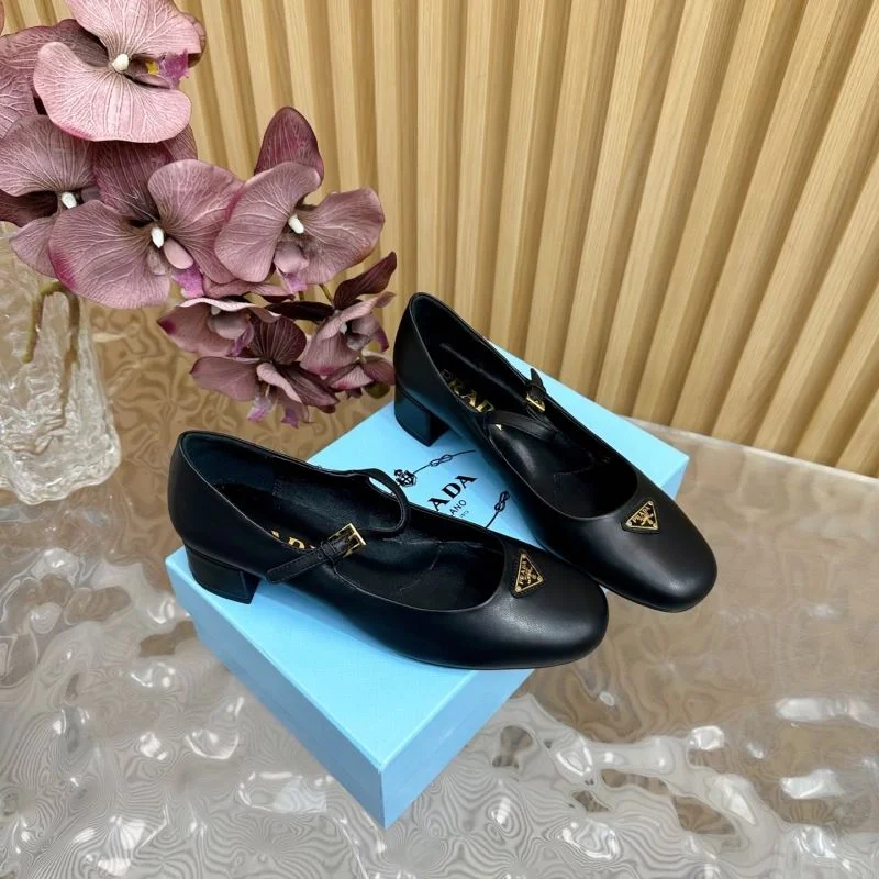 WrinkleFree Prada Heeled Shoes 35178