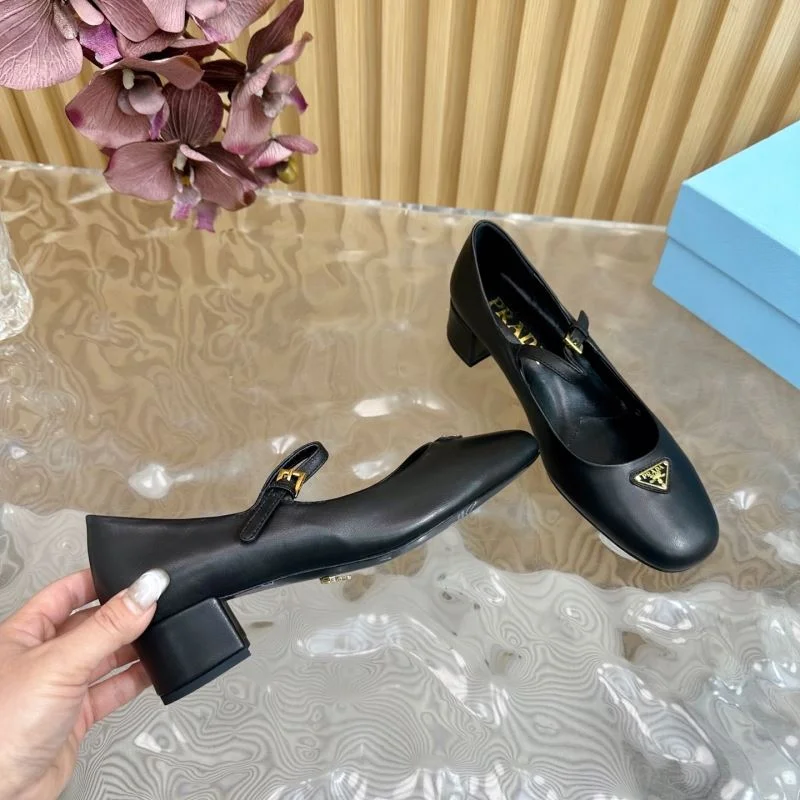 WrinkleFree Prada Heeled Shoes 35178