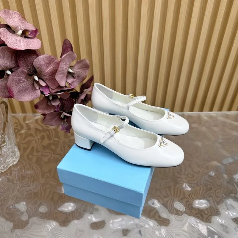 OdorResistant Prada Heeled Shoes 35177