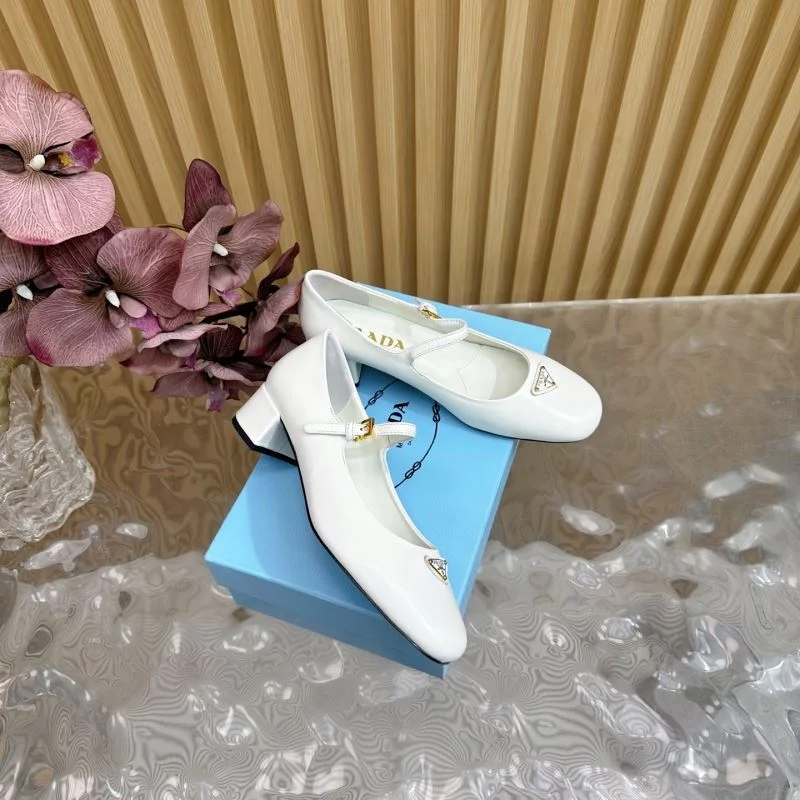 OdorResistant Prada Heeled Shoes 35177