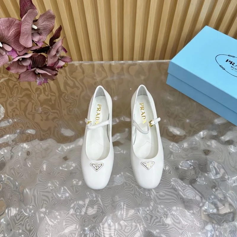 OdorResistant Prada Heeled Shoes 35177