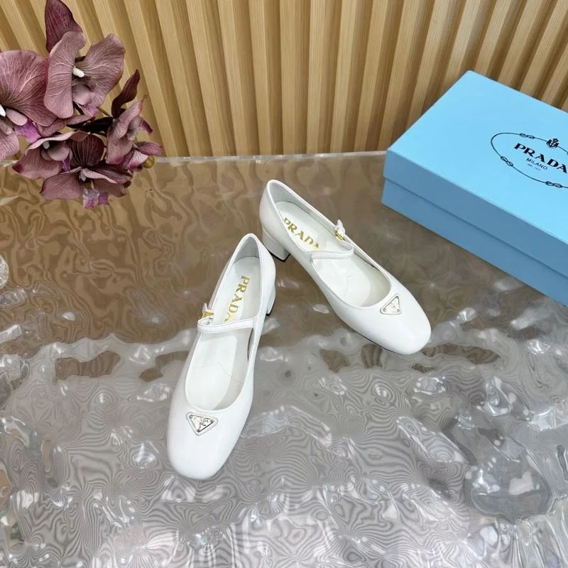 OdorResistant Prada Heeled Shoes 35177