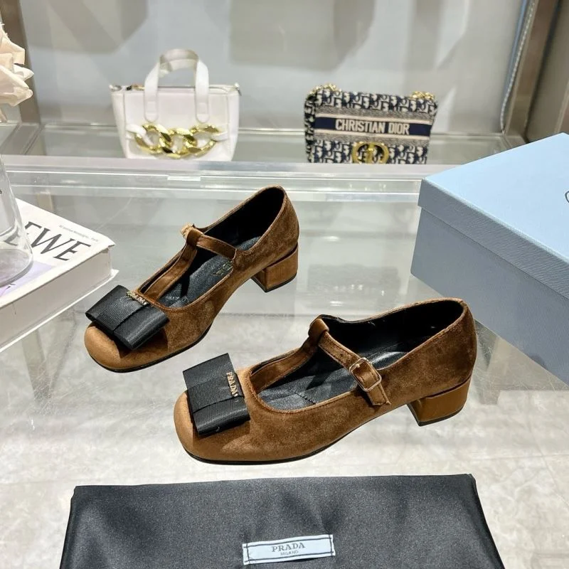 Efficient Prada Heeled Shoes 35176