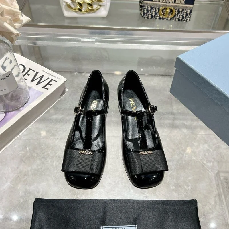 HighPerformance Prada Heeled Shoes 35173