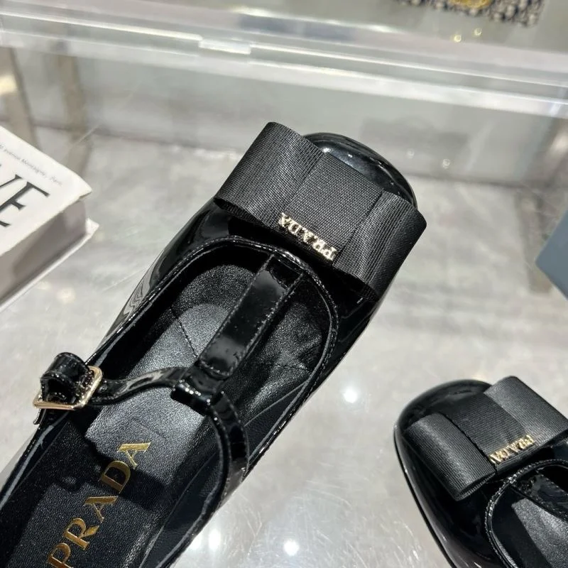 HighPerformance Prada Heeled Shoes 35173