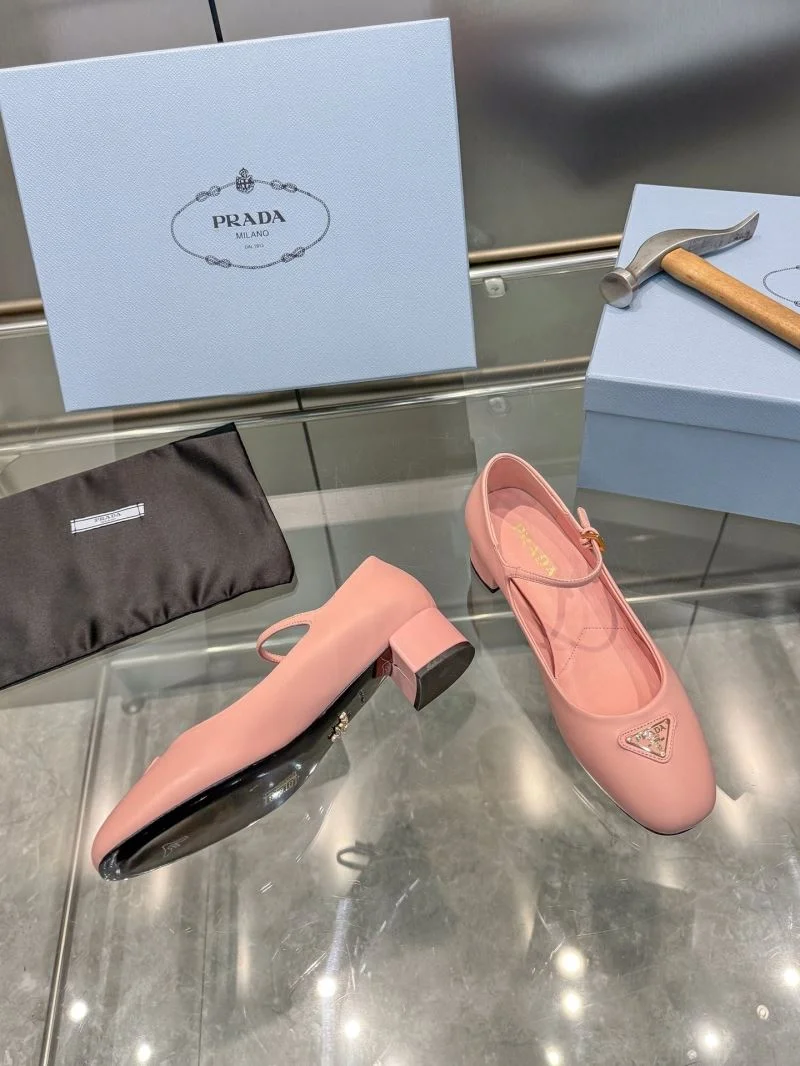 WaterResistant Prada Heeled Shoes 35153