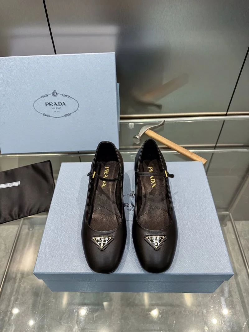 Prada Heeled Shoes Timeless 35171