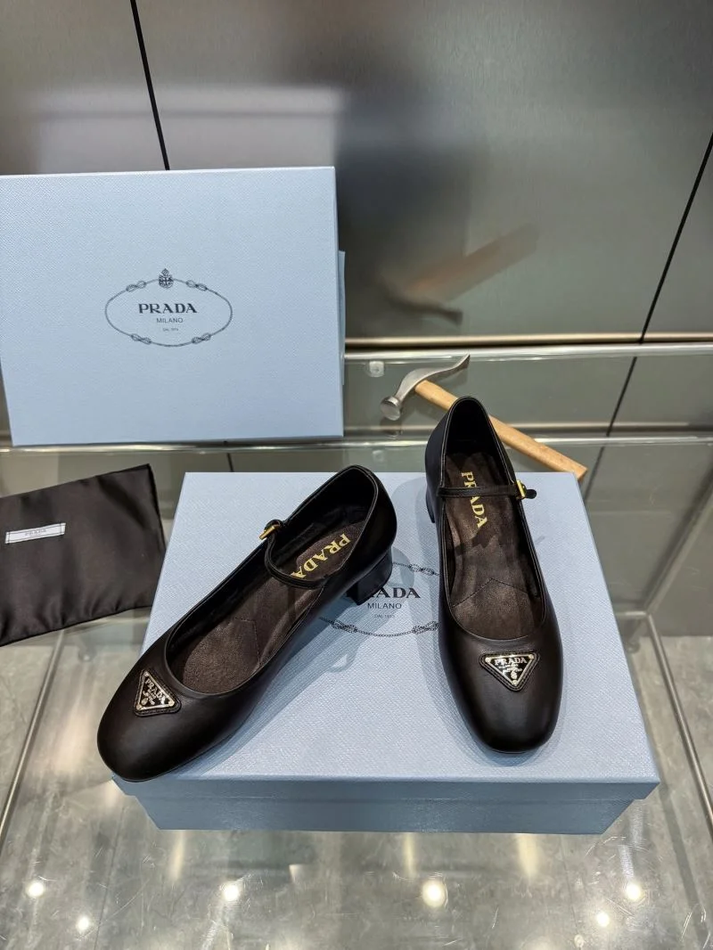 Prada Heeled Shoes Timeless 35171
