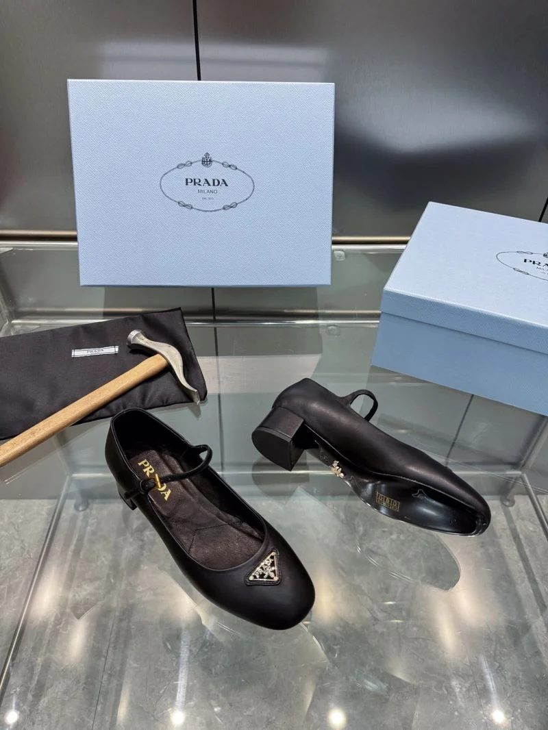 Prada Heeled Shoes Timeless 35171