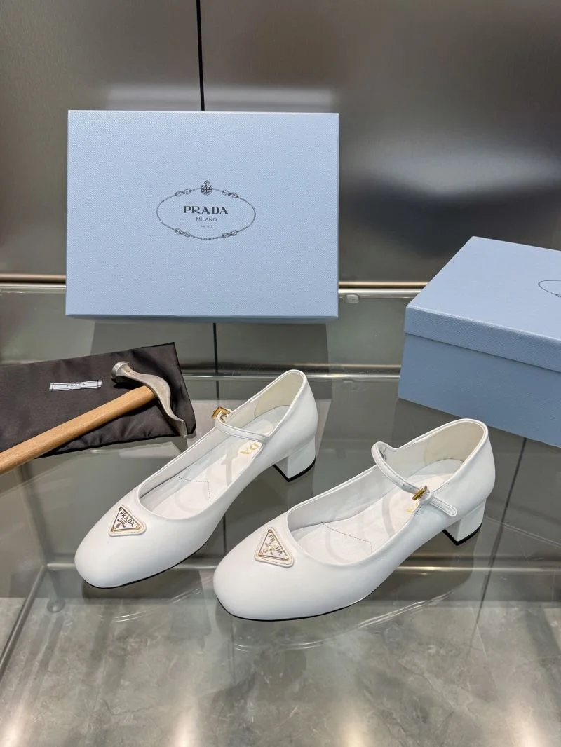 Prada Heeled Shoes NewStyle 35165