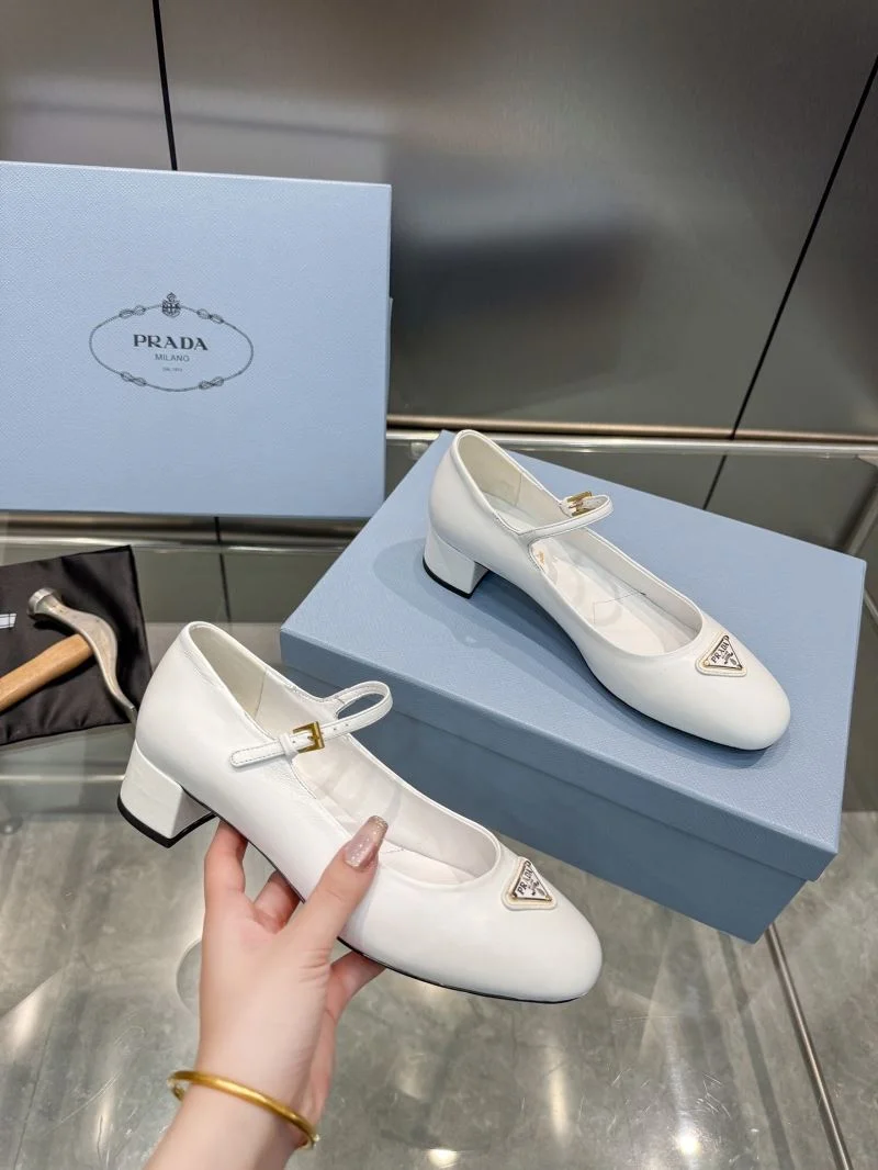 Prada Heeled Shoes NewStyle 35165