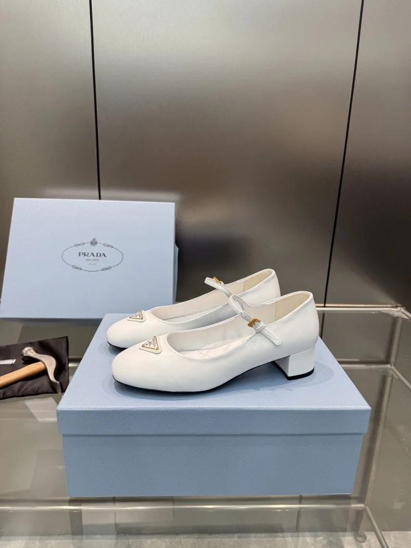 Prada Heeled Shoes NewStyle 35165
