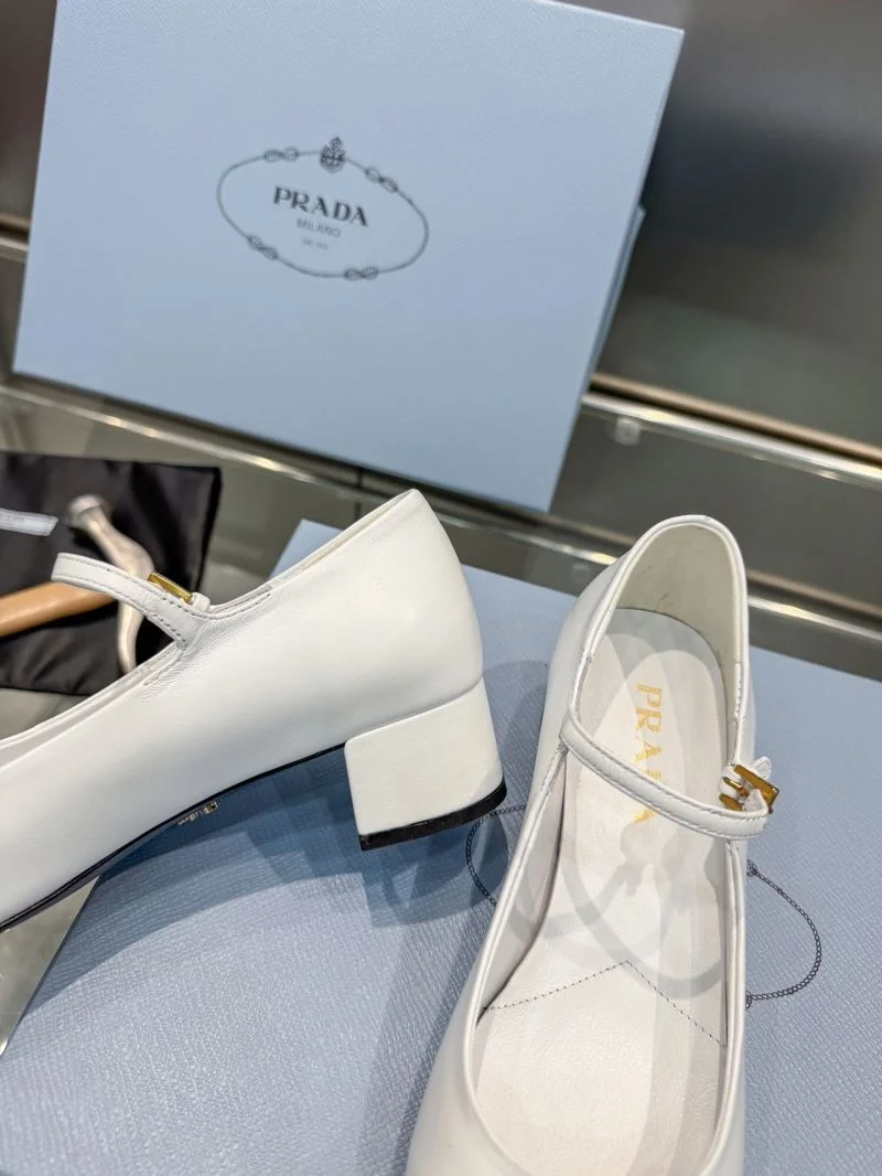 Prada Heeled Shoes NewStyle 35165
