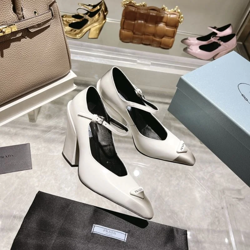 Breathable Prada Heeled Shoes 35157