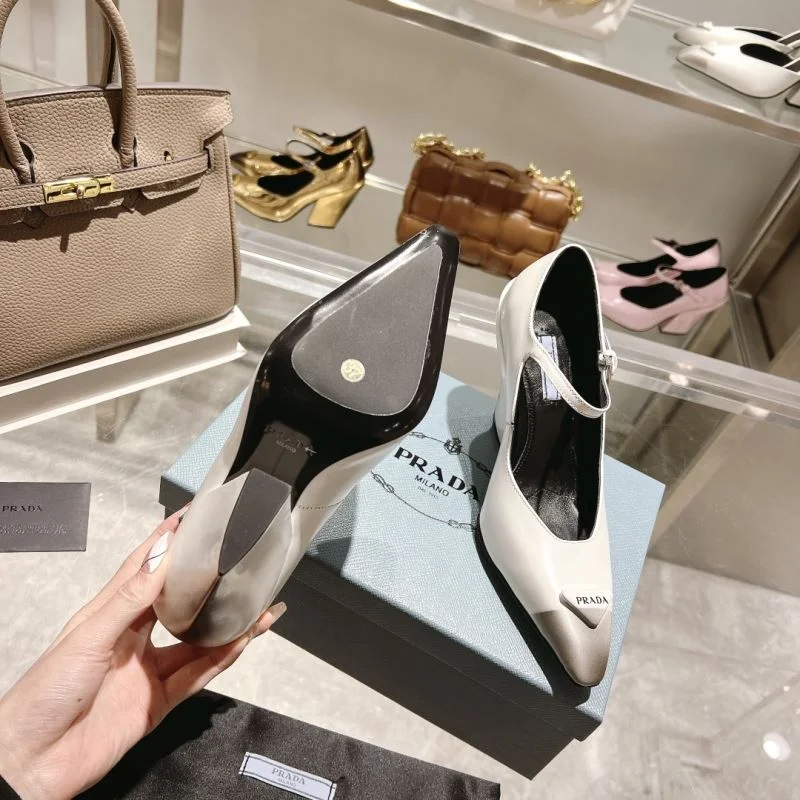 Breathable Prada Heeled Shoes 35157